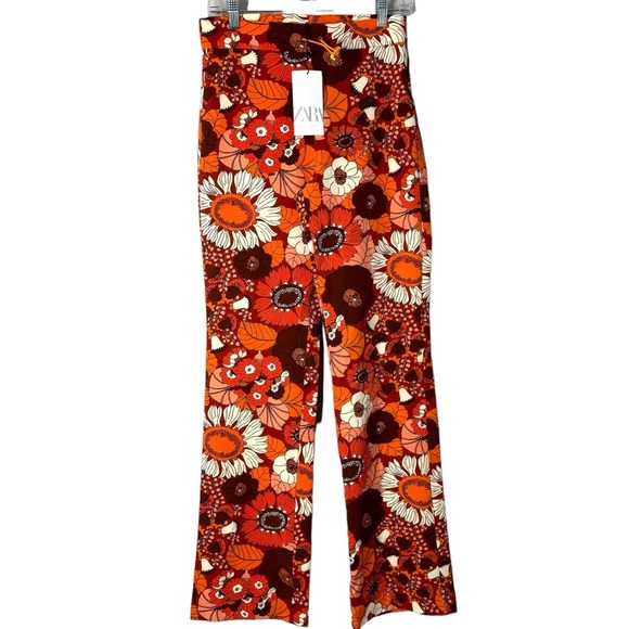 Zara Pants - Zara 70’s Retro Vibes Floral Print Pants